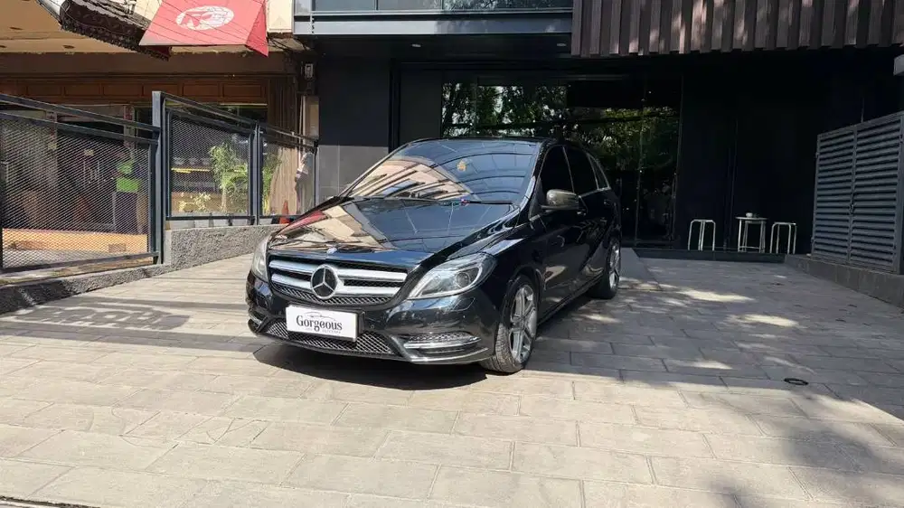 Mercedes Benz B200 Sport NIK 2014