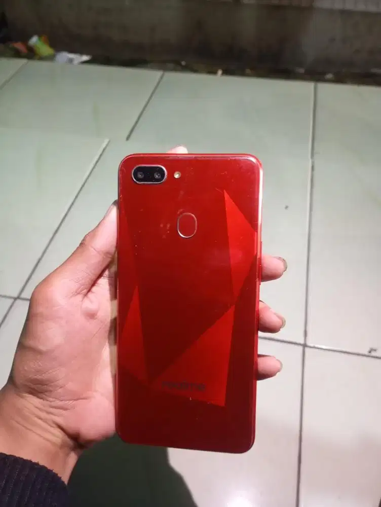 REALME 2. RAM 3/32 4g LTE NORMAL