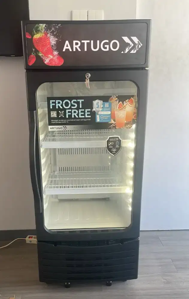 SALE. Kulkas Showcase Artugo