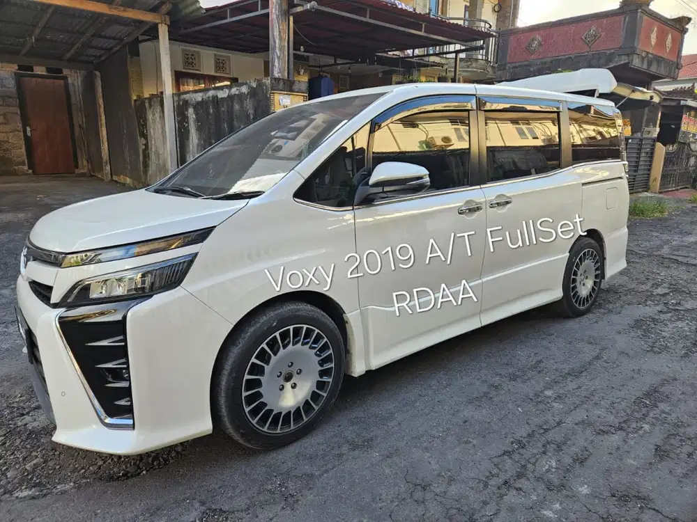 Toyota Voxy 2019 Bensin