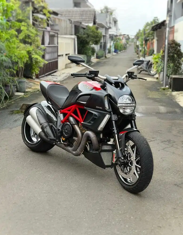 DUCATI DIAVEL RED CARBON EDITION