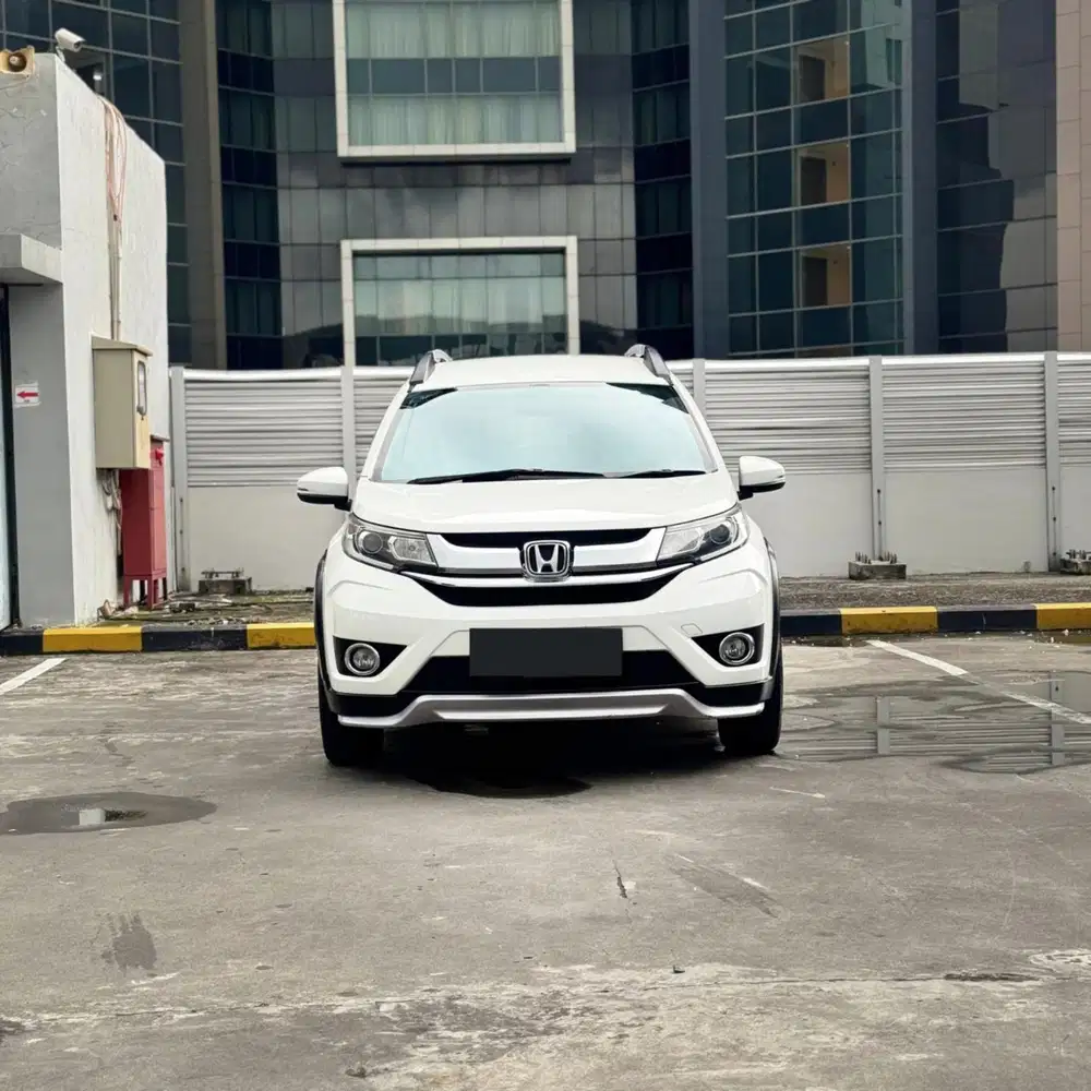 ‼️DP 15JT‼️
HONDA BR-V BRV E PRESTIGE 1.5  A/T TH.2016