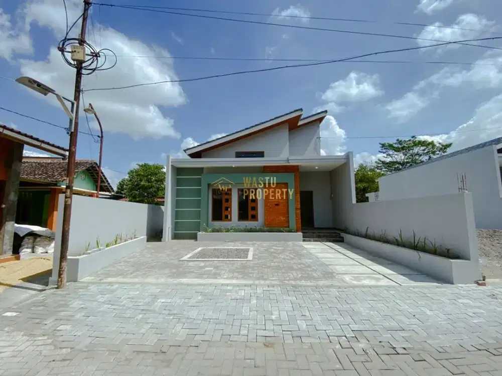 RUMAH BARU SIAP HUNI TANAH LUAS DI DEKAT CANDI PRAMBANAN