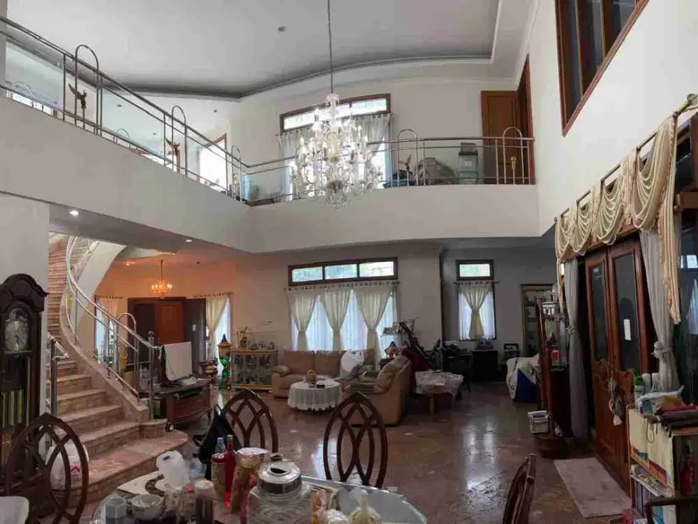 dijual rumah di setra duta bandung