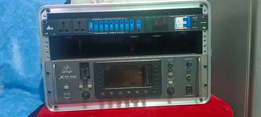 Mixer Behringer X32 Rack