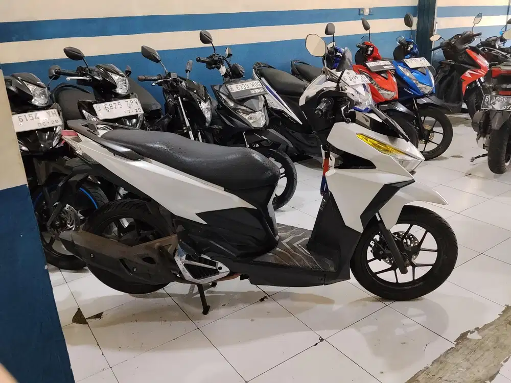 Jual cepat honda vario old 150cc 2015 full orisinil