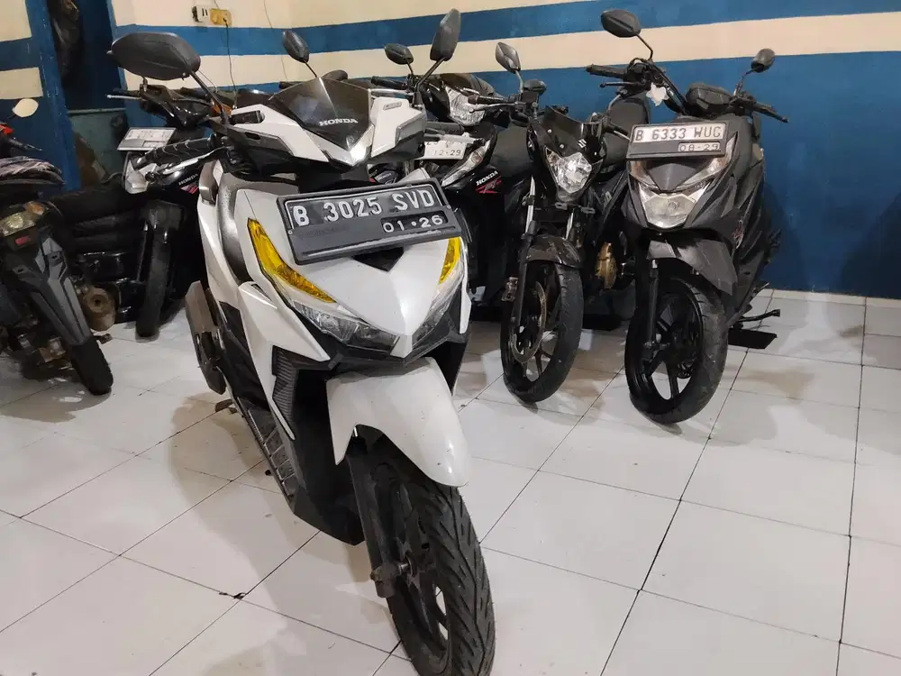 Jual cepat honda vario old 150cc 2015 full orisinil