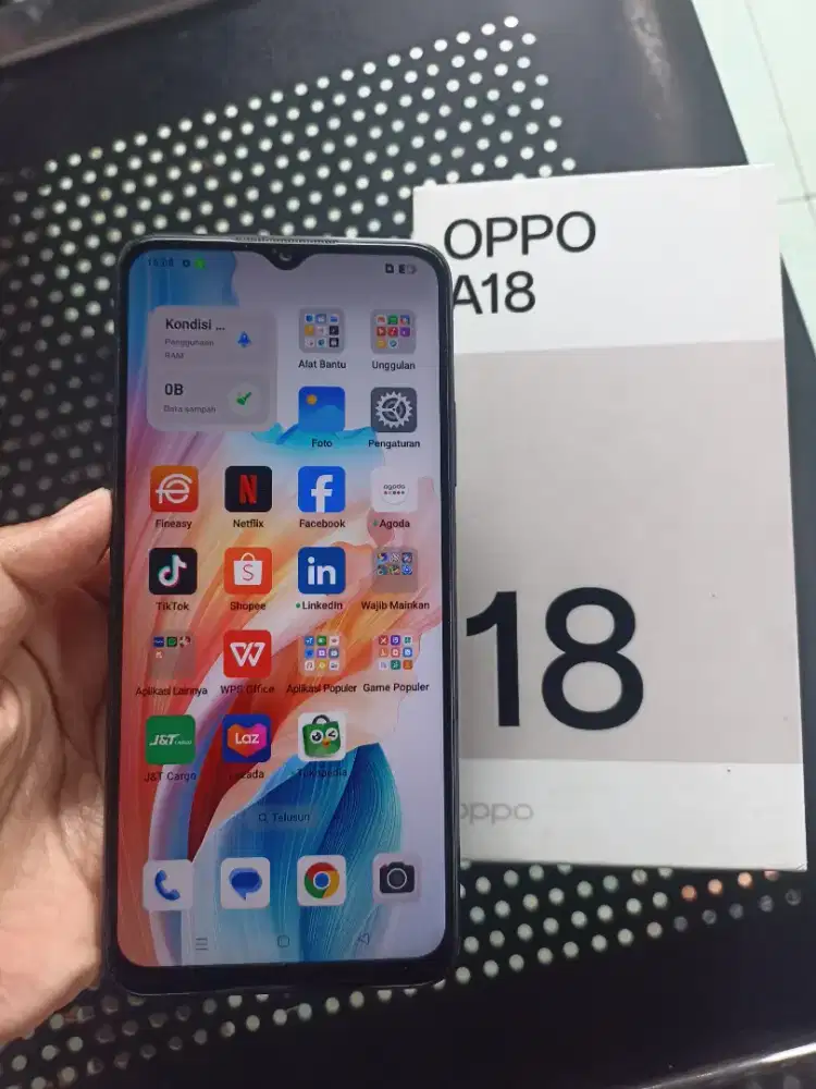 Oppo A18 ram 4+4/128 fullset bagus