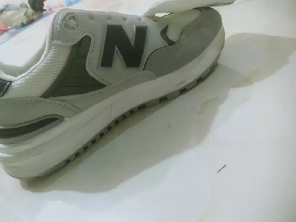 Sepatu new balance