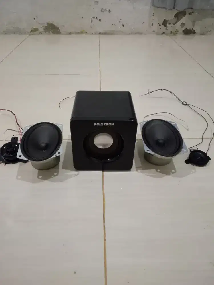 Satu set speaker pasif masih mulus seperti baru tinggal pakai ampli