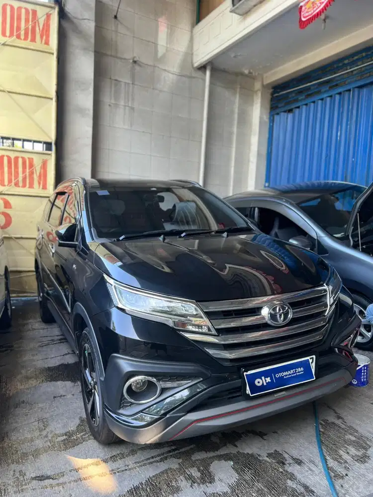 TOYOTA RUSH S 1.5 A/T 2020 HITAM MEWAH OTOMART 286 KENJERAN