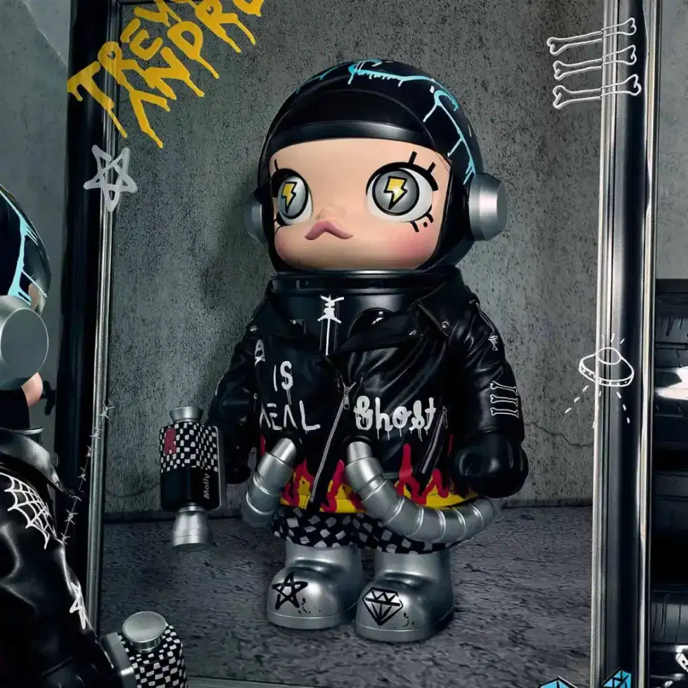 Pop mart mega space molly 1000%