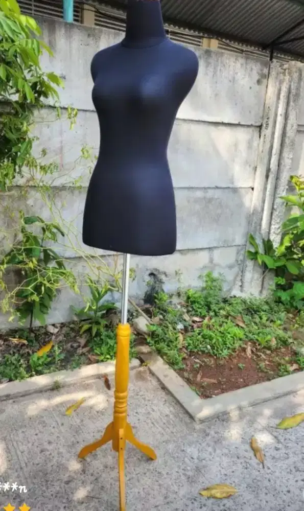 Manekin wanita dewasa