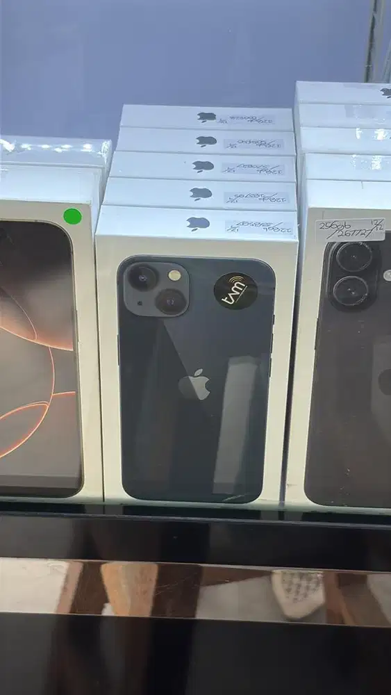 Kredit hp iphone 13 bunga 0% free 2x cicilan