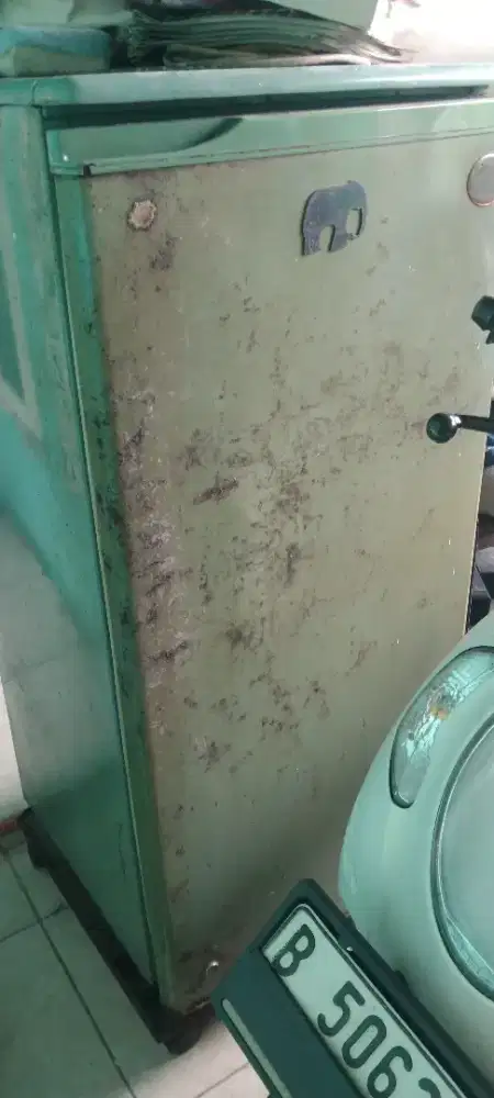 Kulkas Toshiba awet normal bagus bgt