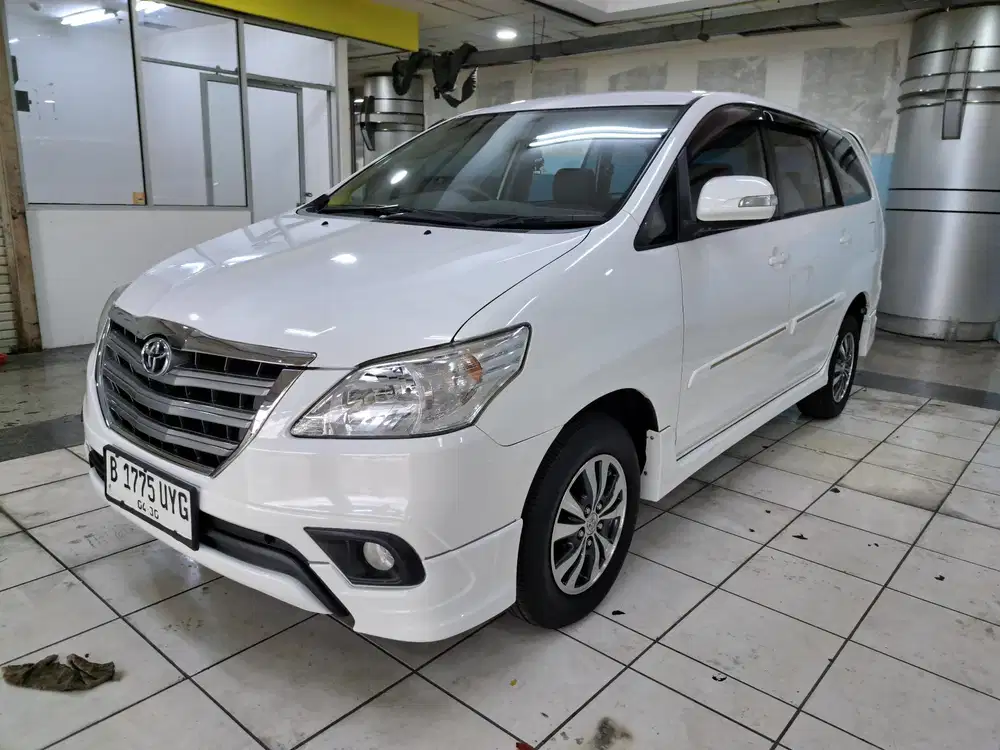 Toyota Kijang Innova 2015 Bensin