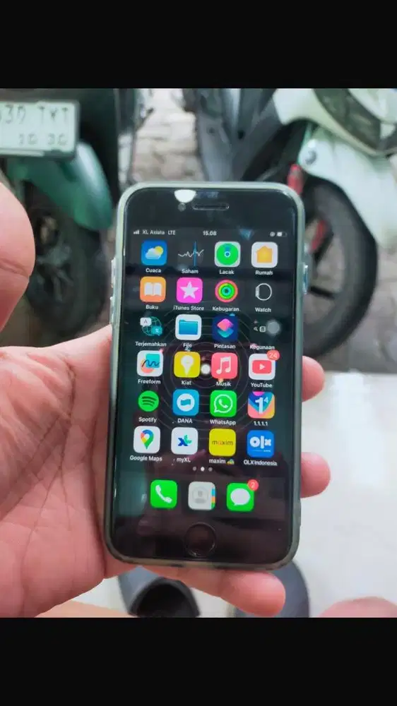 Iphone 8/64 layak pakai