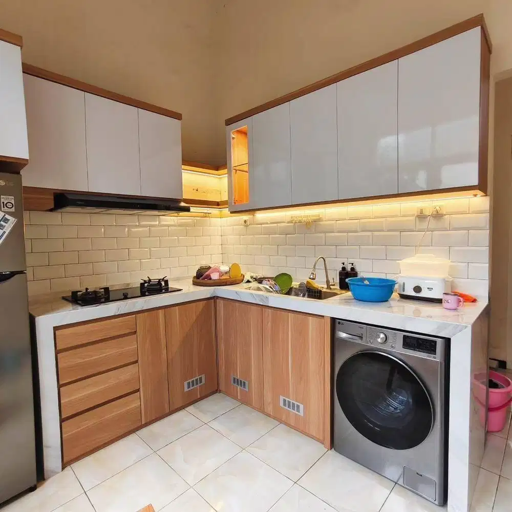Kitchen set untuk apartemen dan hotel