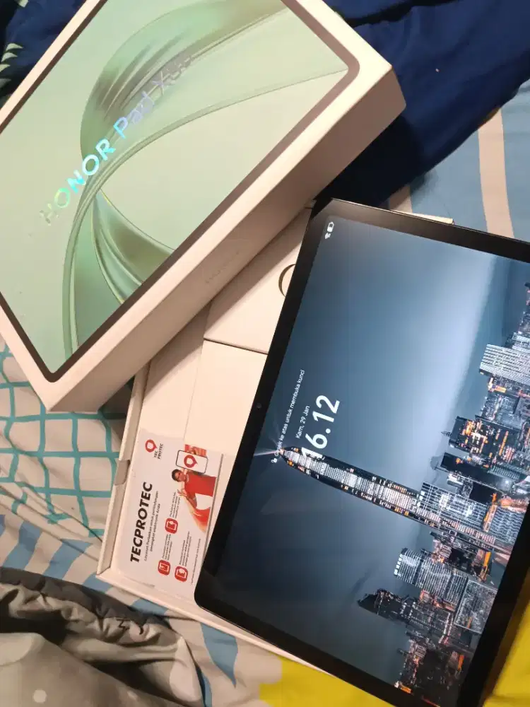 Tab honor x8a 4/4 128gb dus Cass lengkap dengan tecprotec garansi