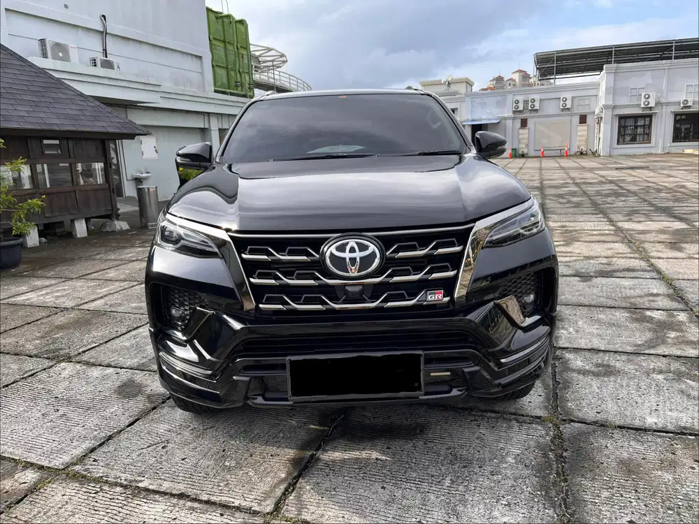 Toyota Fortuner 2.8 Gr Sport 4x2 At 2024
