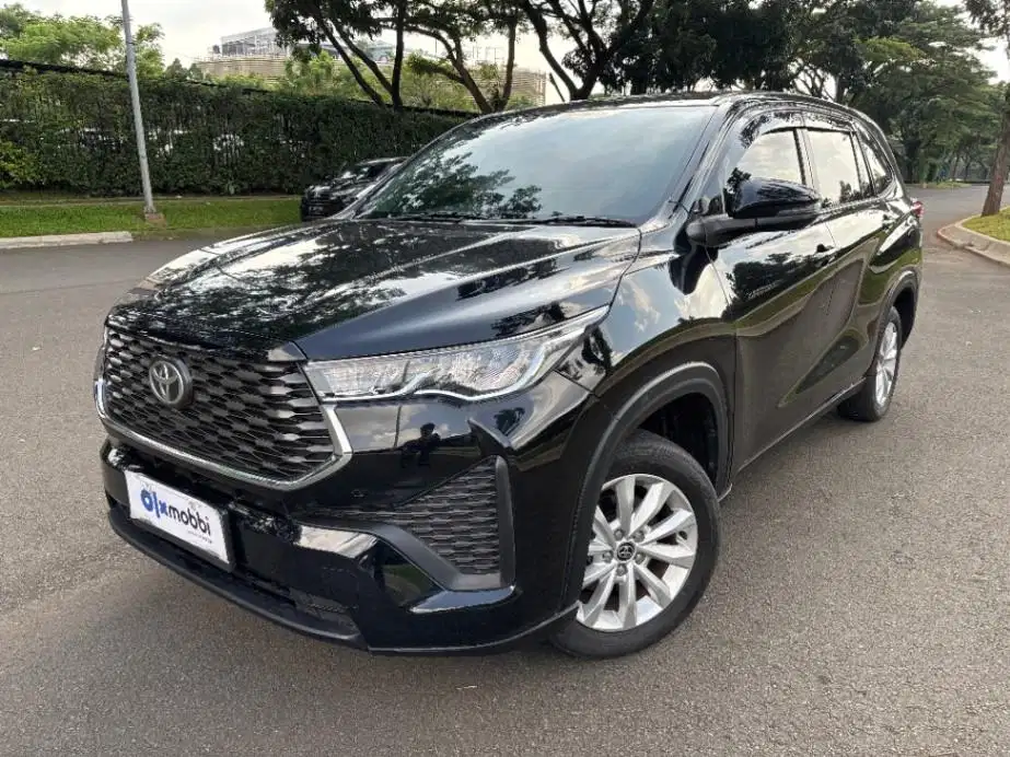 LOW DP Toyota Kijang Innova 2.0 Zenix V CVT Bensin-AT 2023 FBD