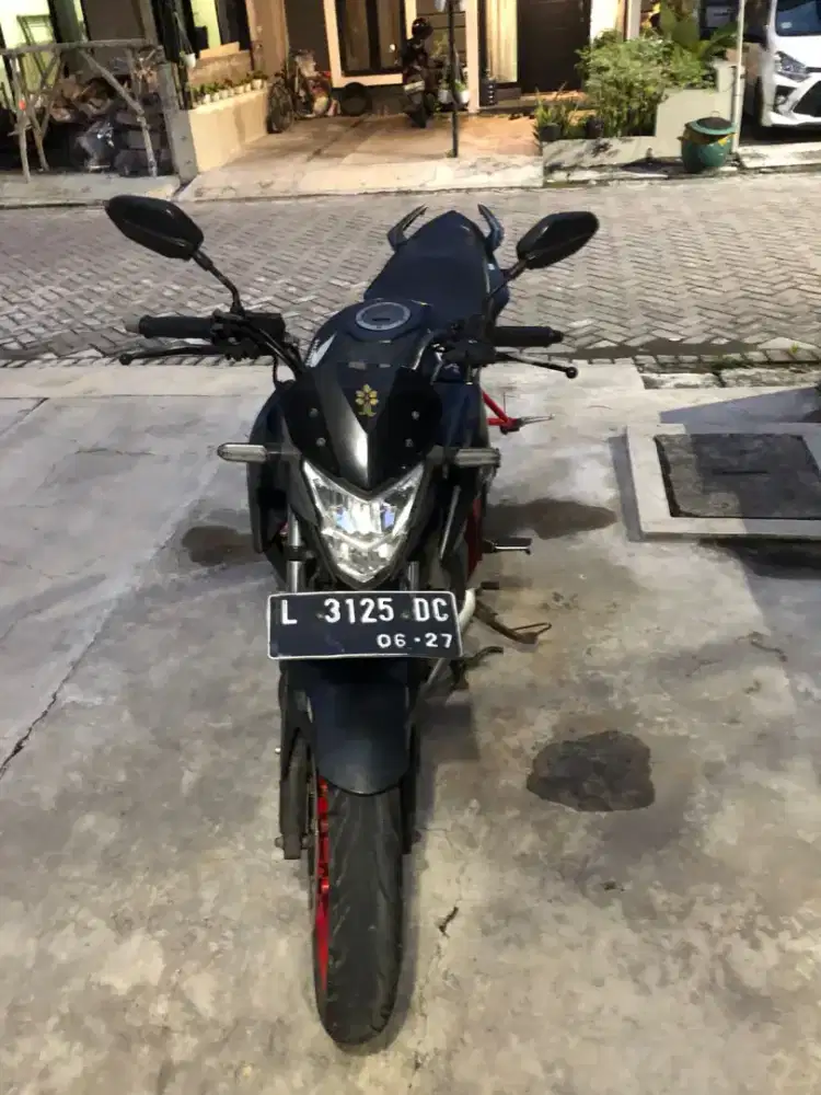 JUAL CEPAT HONDA CB 150 R STREETFIRE 2017