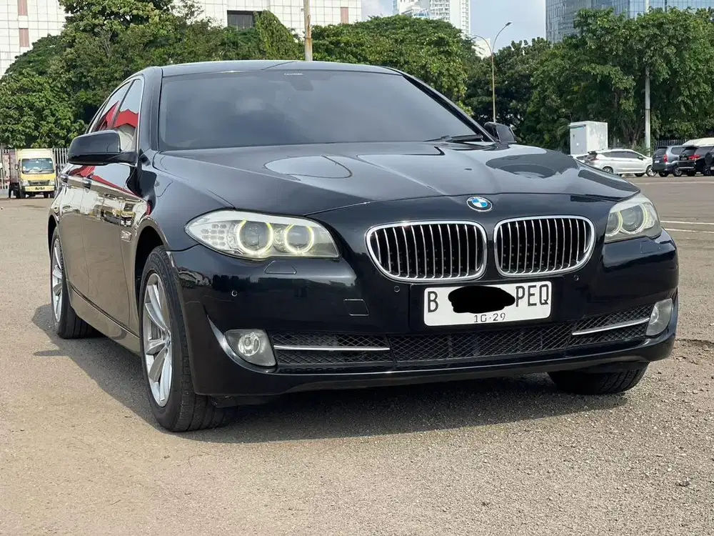 BMW 520D 2013 HITAM PALING MURAH