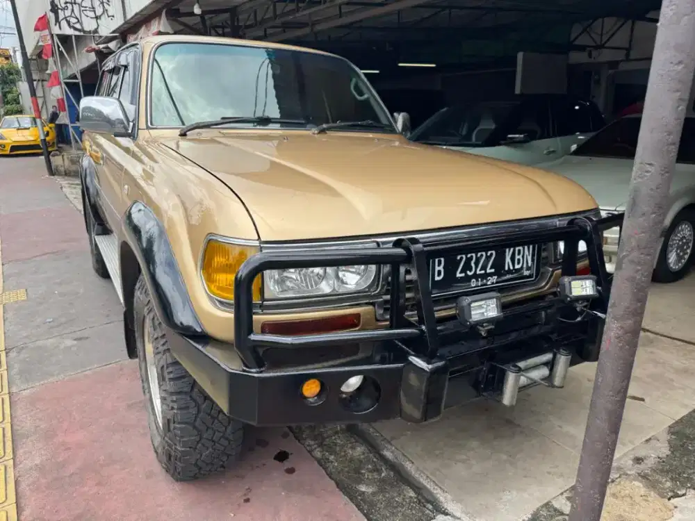 Toyota landcruiser diesel VXR 80 thn1997 AT