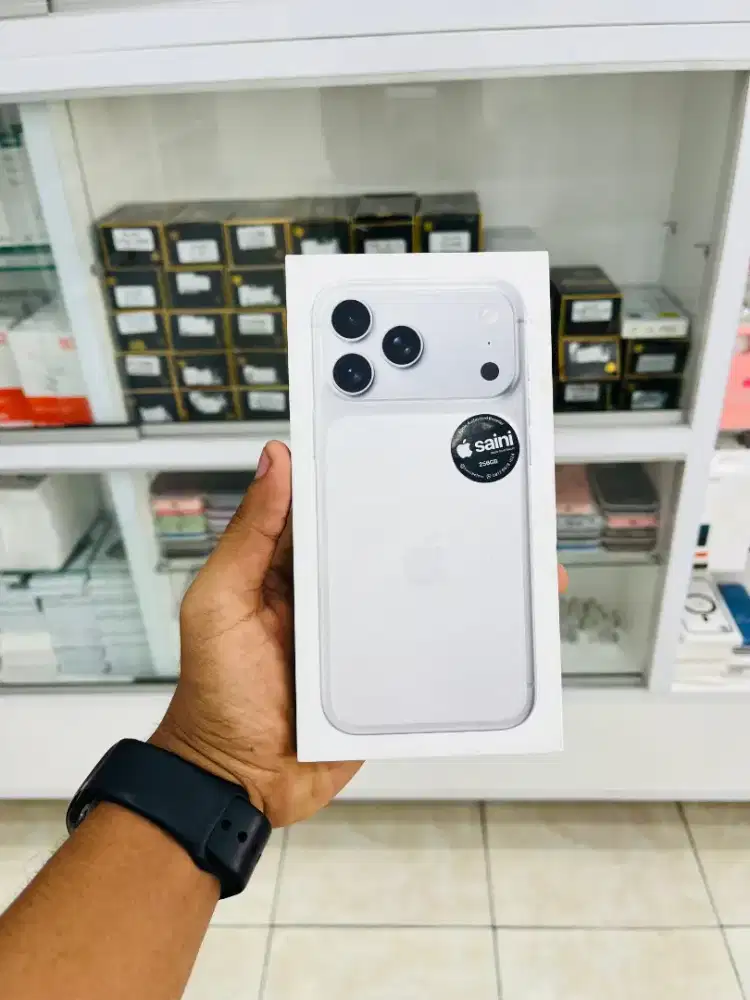 iPhone 17promax 256gb silver