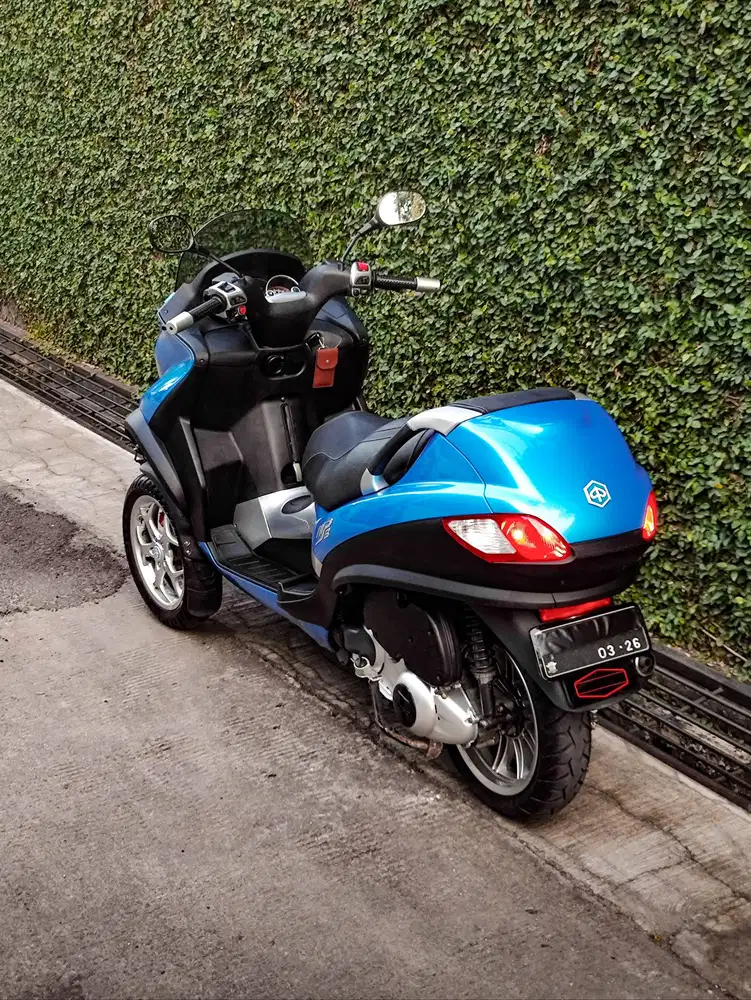 PIAGGIO MP3 250 tahun 2008 MULUSS LOW ODO LANGKA