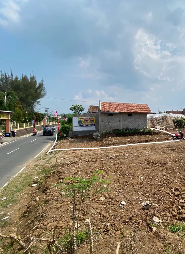 Tanah Strategis Japunan ( Depan SMP N2 Mertoyudan)