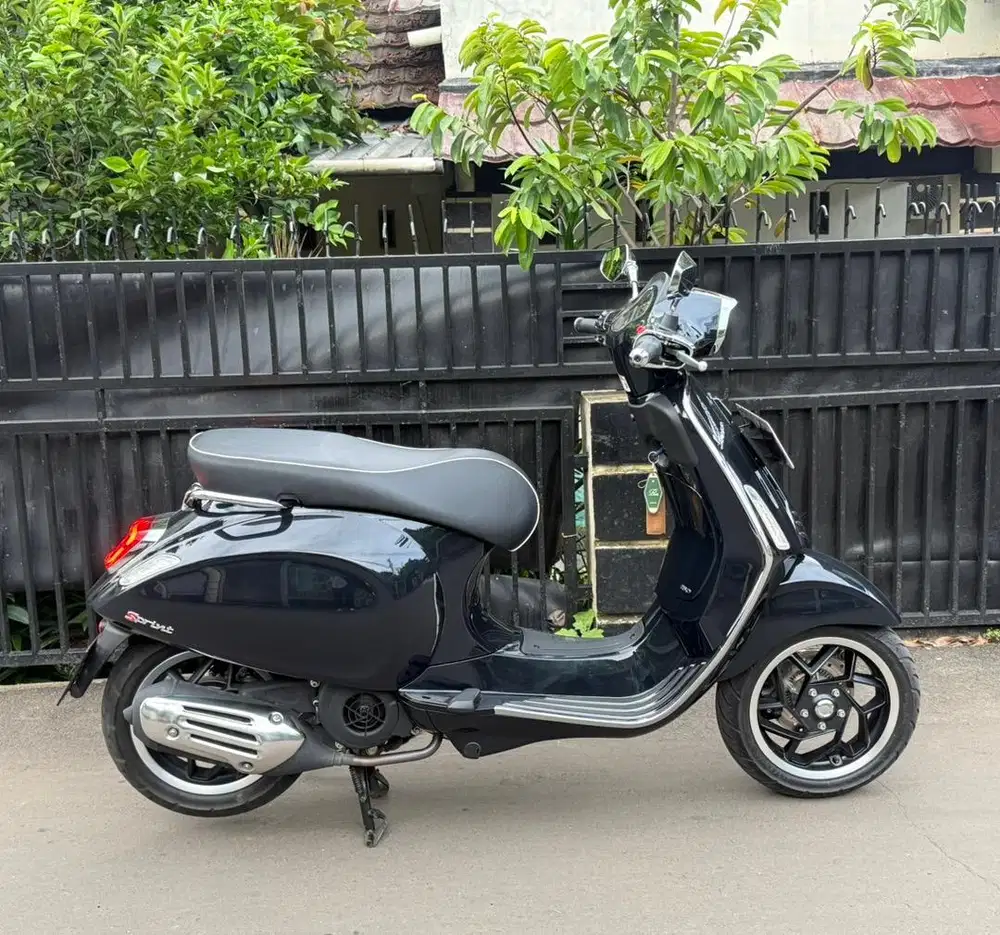 VESPA ALL NEW SPRINT ABS IGET HITAM 2025