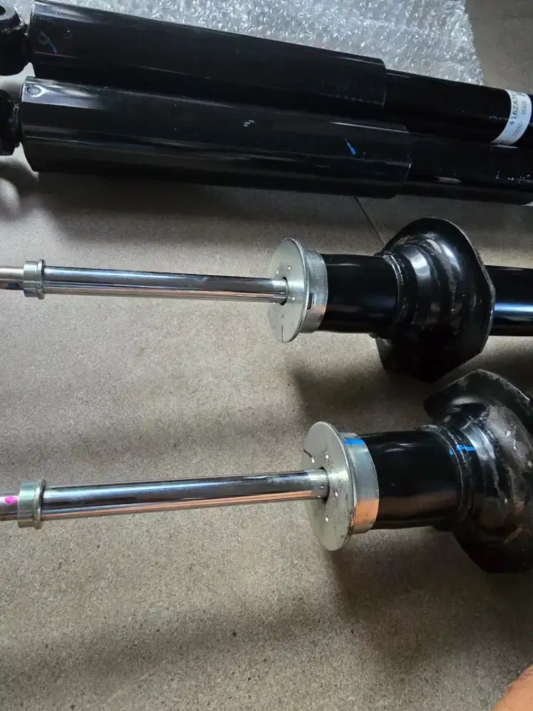 shockbreaker pajero original