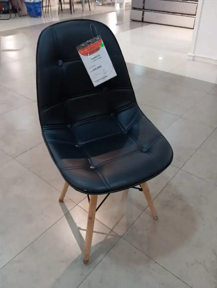 Kursi makan/santai Tjenester