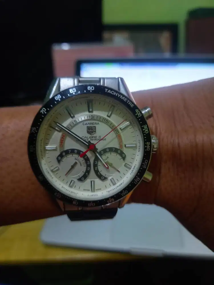 DIJUAL JAM TANGAN  TAG HEUER CARRERA