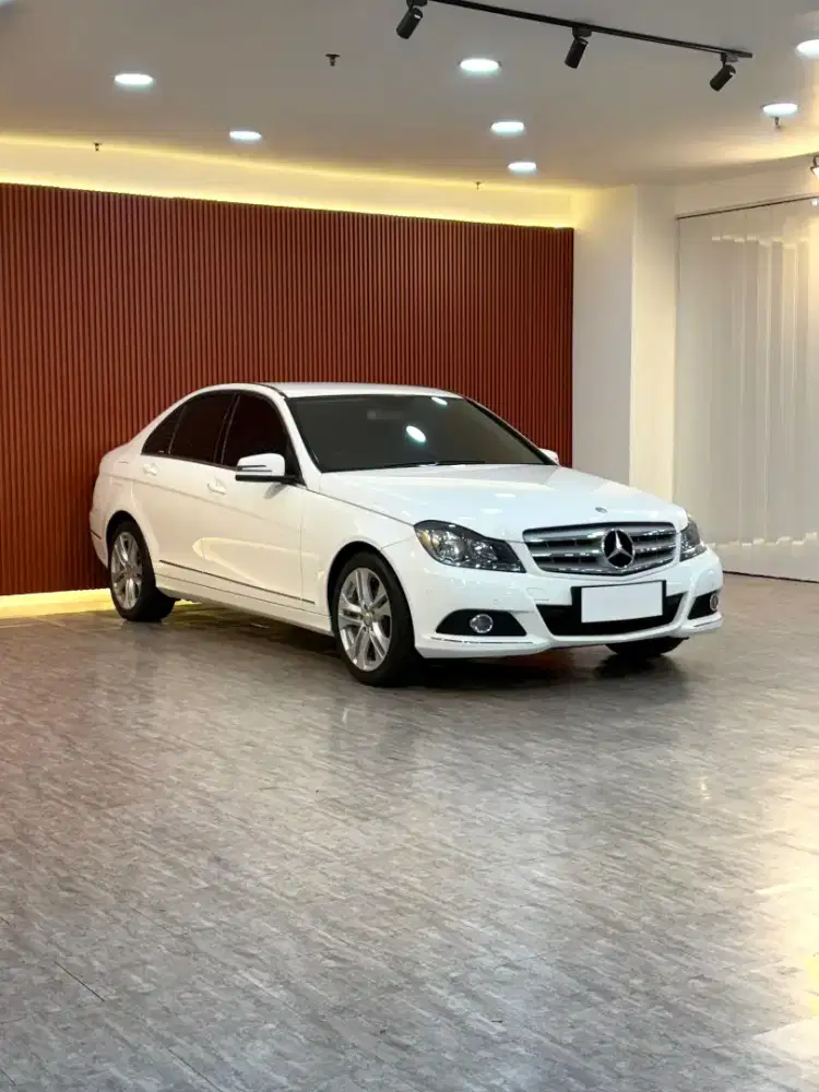 Mercedes Benz C200 Avantgarde 1.8 AT Tahun 2012