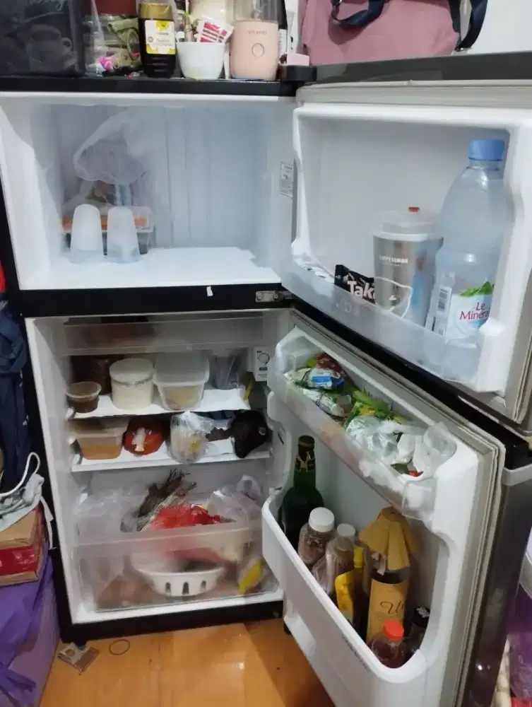 Kulkas 2pintu merk panasonic