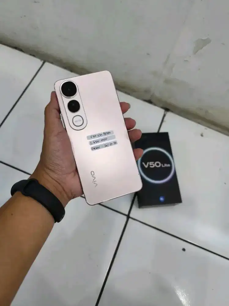 Vivo v50 lite 8/256