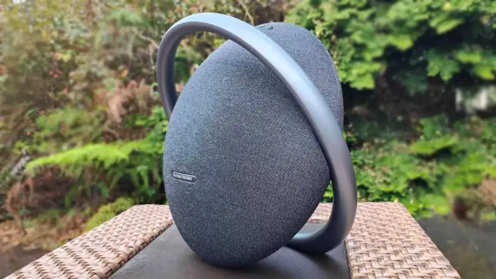 For sale harman kardon onix 7