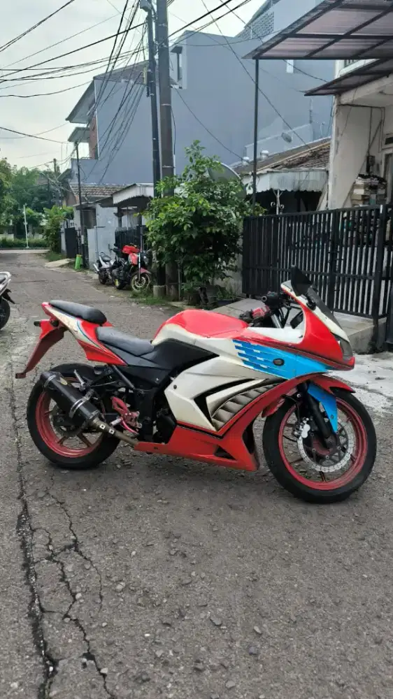 KAWASAKI NINJA 250CC TAHUN 2012