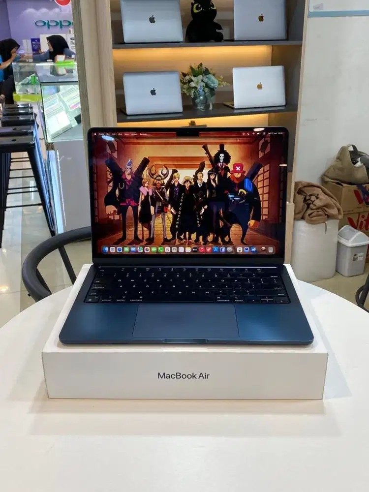 MacBook Air M2 8/512GB FS iBox