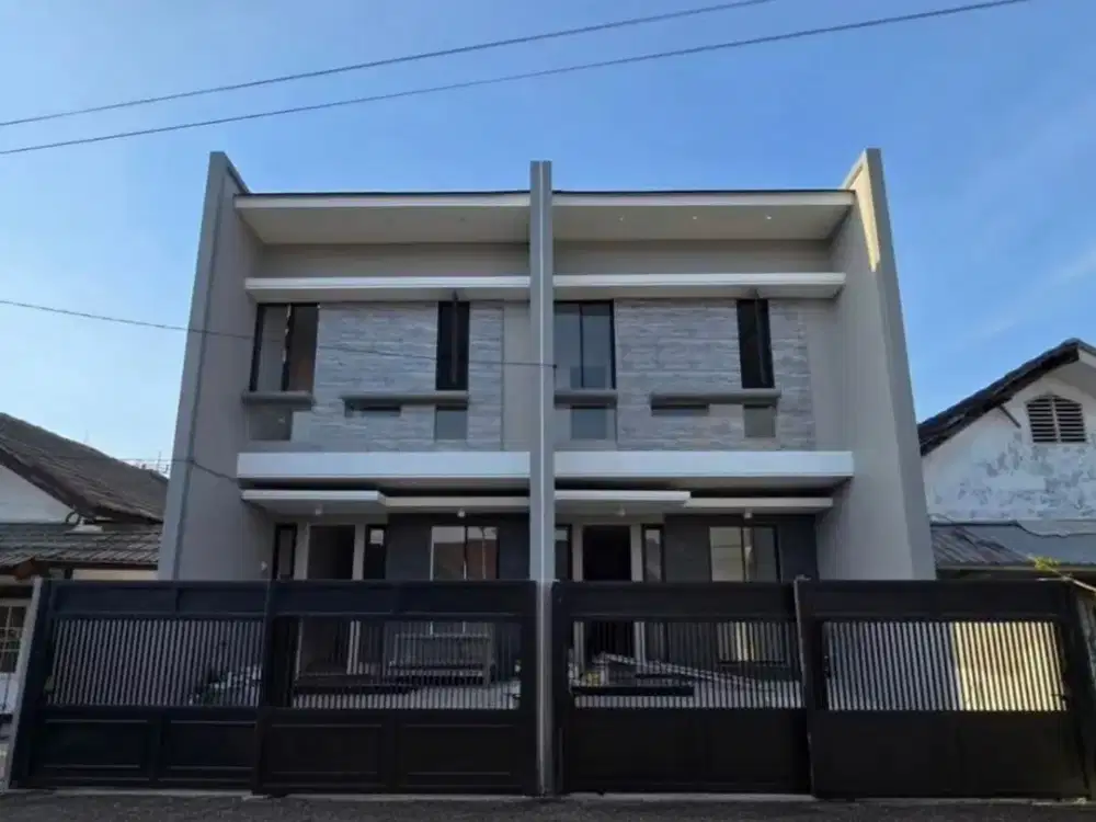 RUMAH Klampis Semolo  NEW GRESS MINIMALIS  STRATEGIS BAGUS