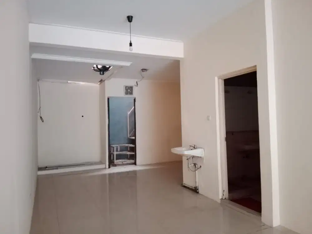 Ruko Sunter Jalan Utama