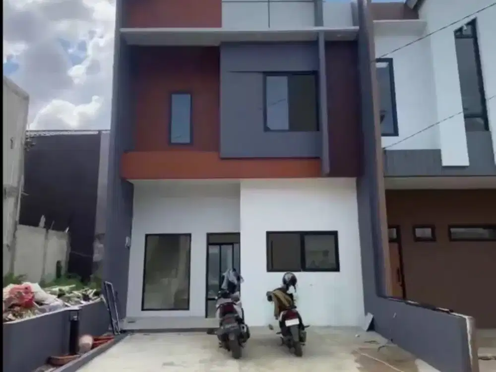 Dijual Rumah 2 Lantai Dekat Grand Galaxy Kota Bekasi, Bebas Banjir