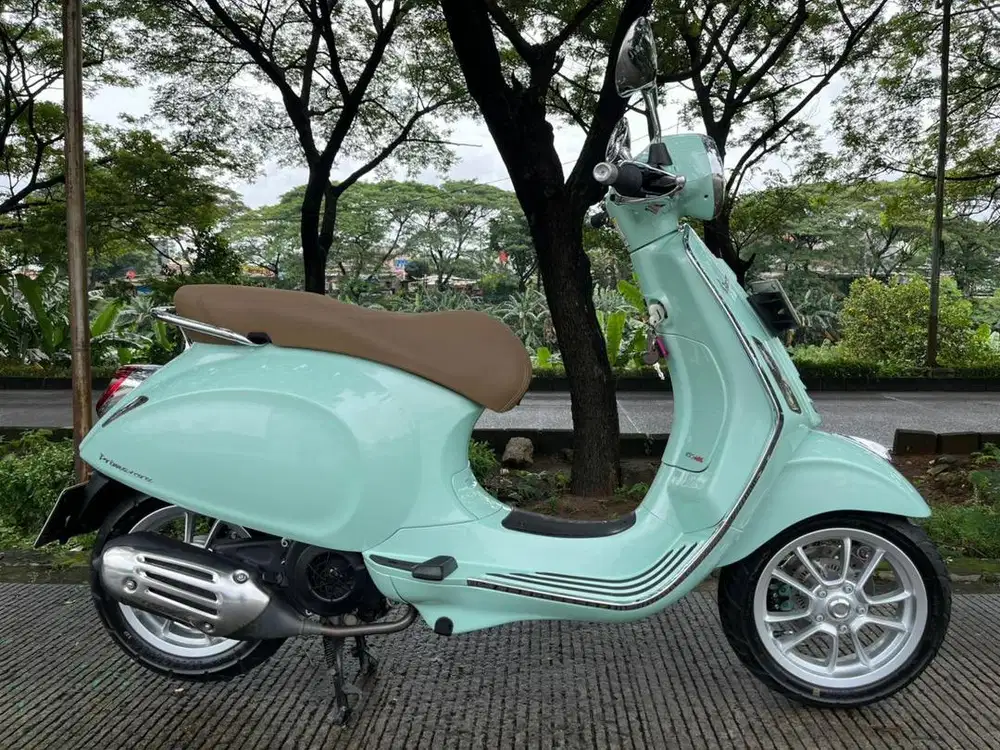 Vespa primavera iget abs 2024 like new