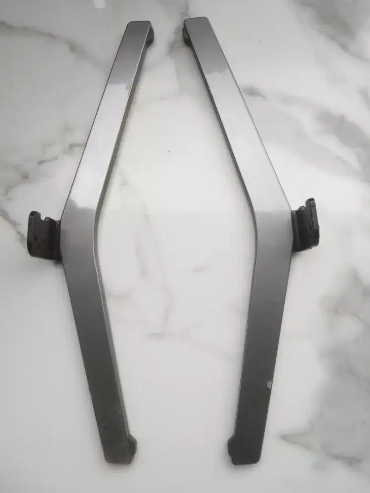 Stand / Dudukan Televisi