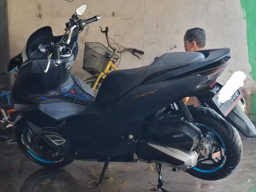 Jual Sepeda Motor Honda PCX ABS

2022