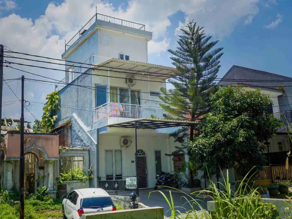 Dijual Rumah 3 Lantai Murah Asri Full Furnished Sentul City Bogor