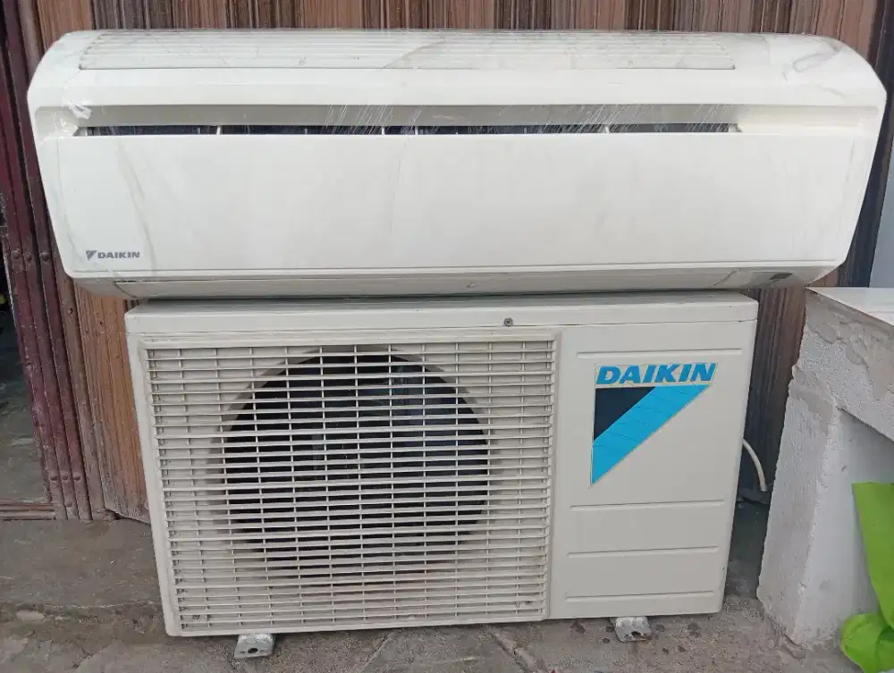 Ac daikin 0.5pk