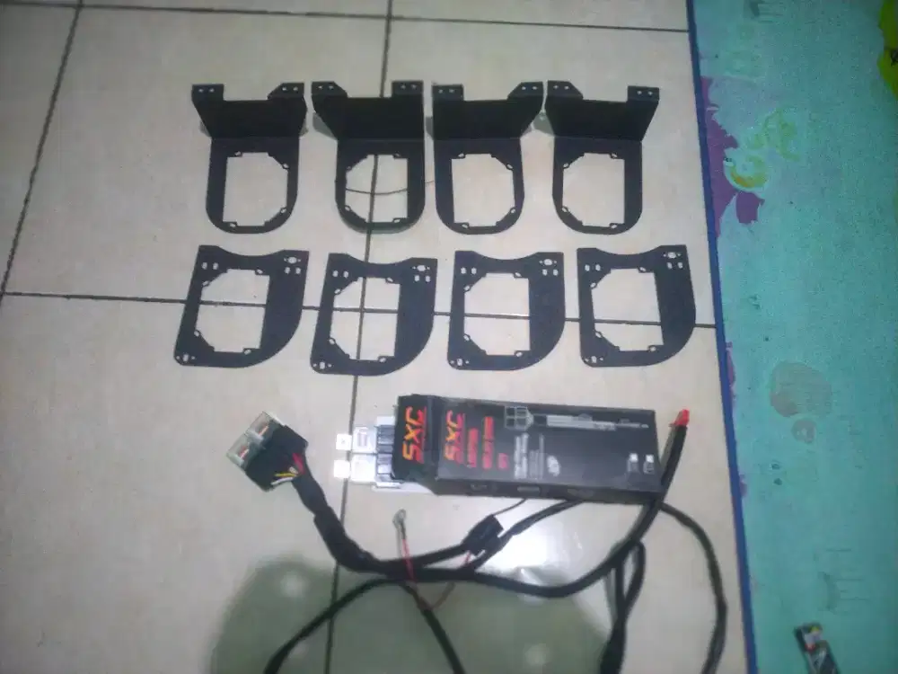 braket dudukan lampu proyektor BILED